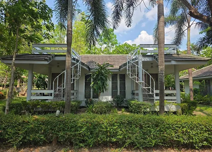 Resort Lumphachi Lakehill Ban Bo (Ratchaburi)