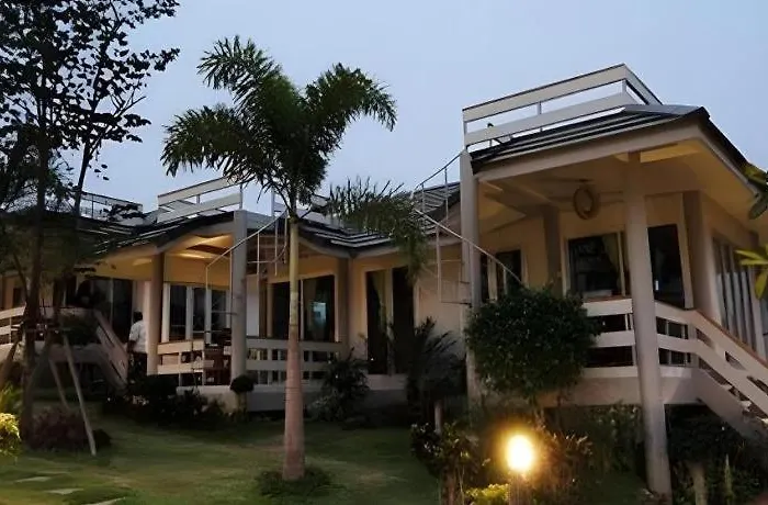Lumphachi Lakehill Resort Ban Bo (Ratchaburi)