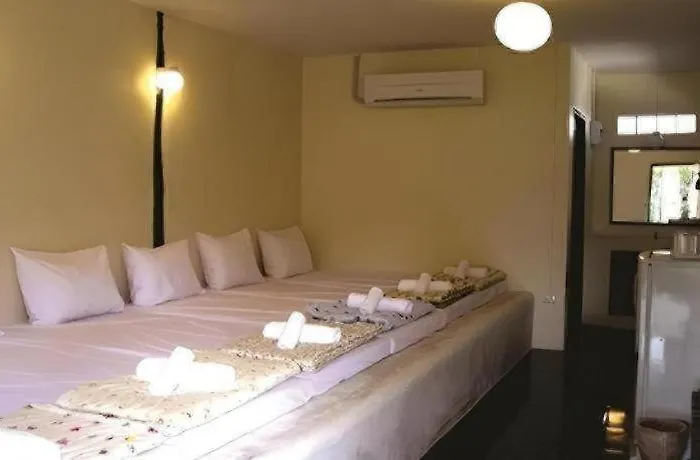 Lumphachi Lakehill 3* Ban Bo (Ratchaburi)