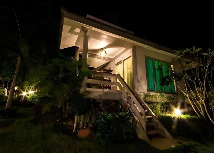 Lumphachi Lakehill Resort 3*