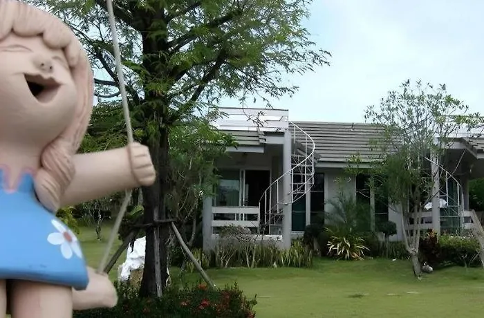 Resort Lumphachi Lakehill Ban Bo (Ratchaburi)