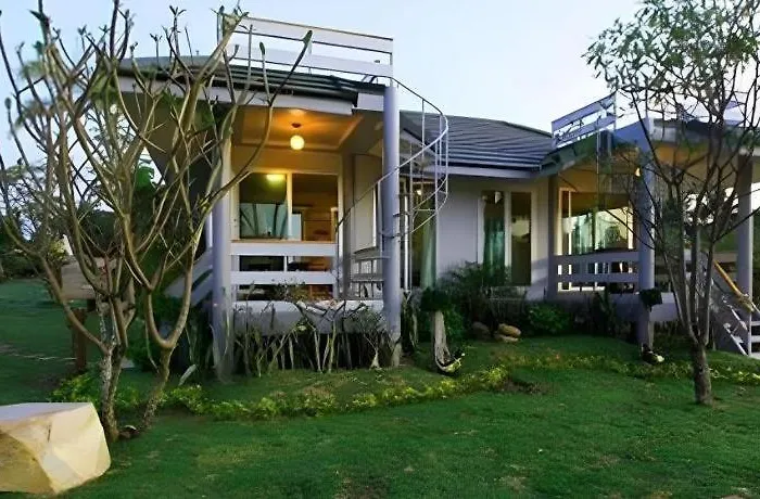 Lumphachi Lakehill Resort 3*