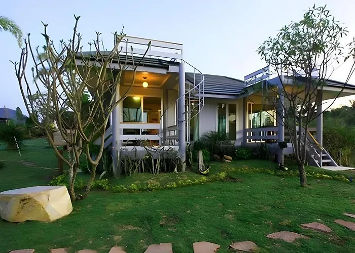 Lumphachi Lakehill Resort 3*